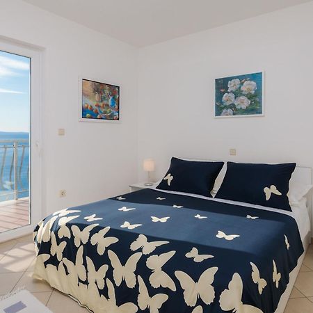 Beach Penthouse Diamond Оміш Номер фото