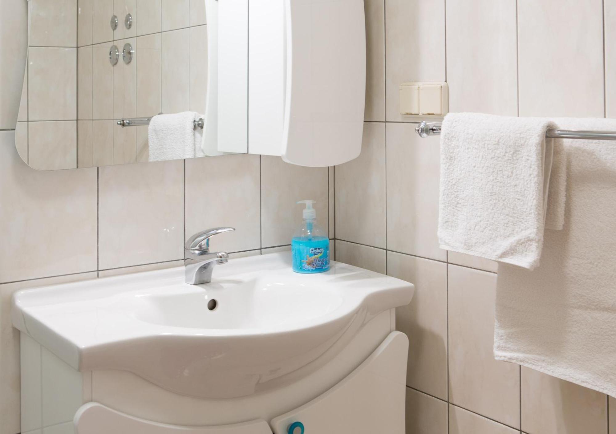 Beach Penthouse Diamond Оміш Номер фото
